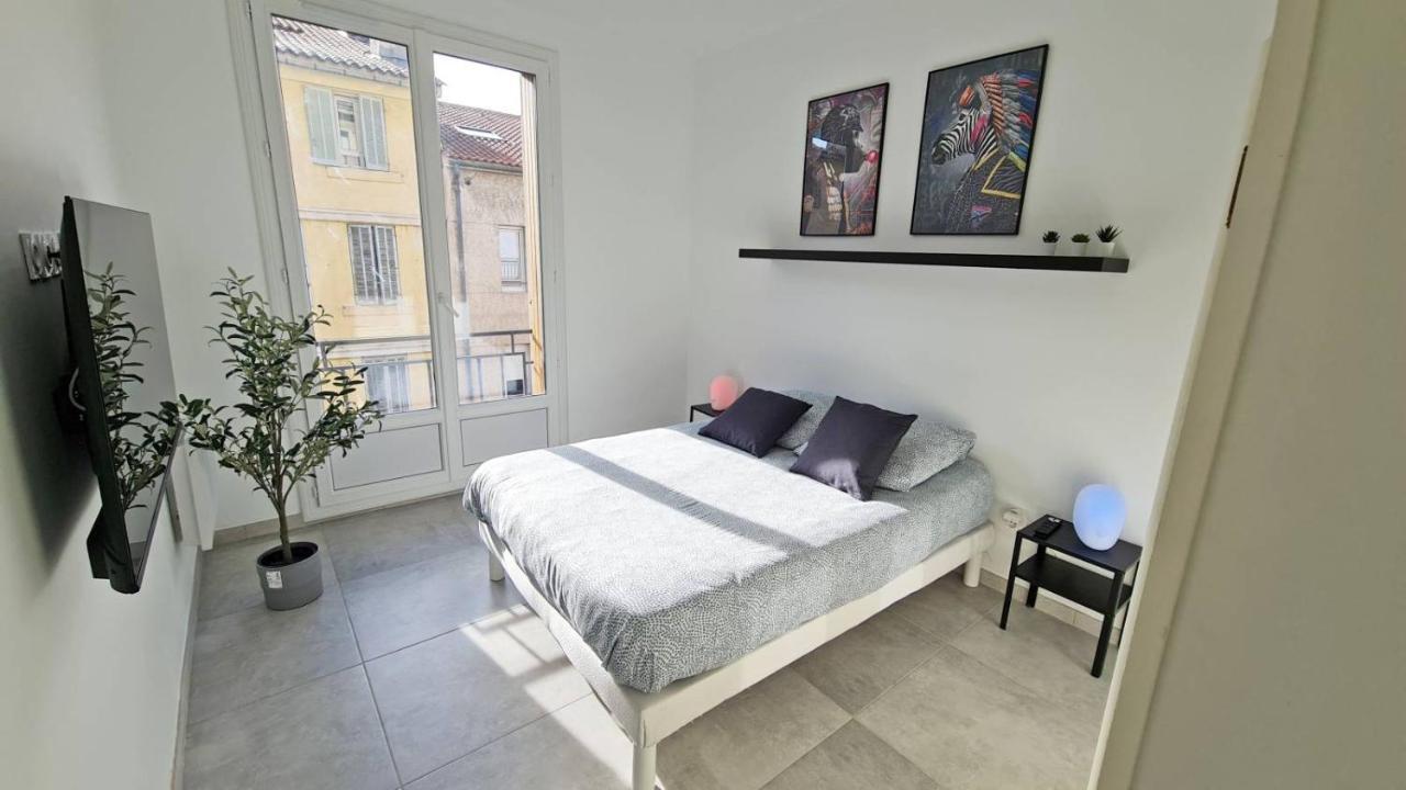 Maxbnb - T2 Balcon 50M2 - Climatise - Ouest - Tulon Zewnętrze zdjęcie