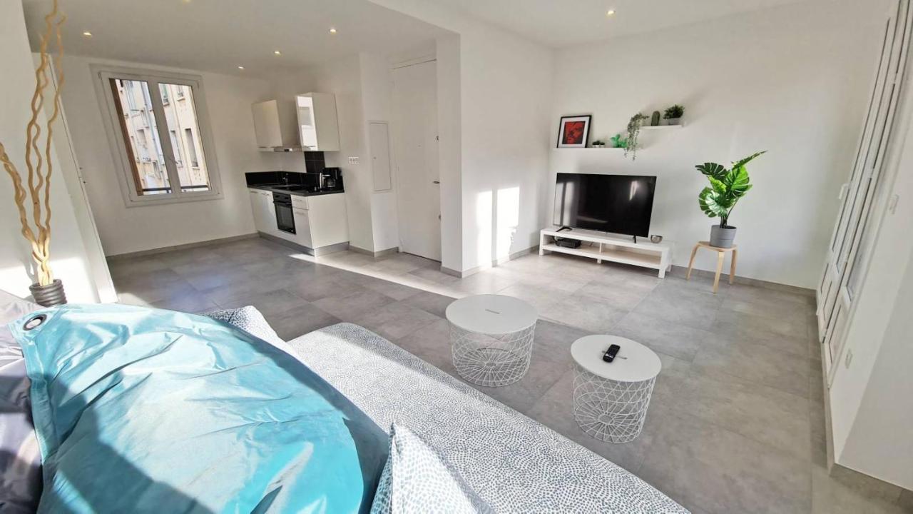 Maxbnb - T2 Balcon 50M2 - Climatise - Ouest - Tulon Zewnętrze zdjęcie