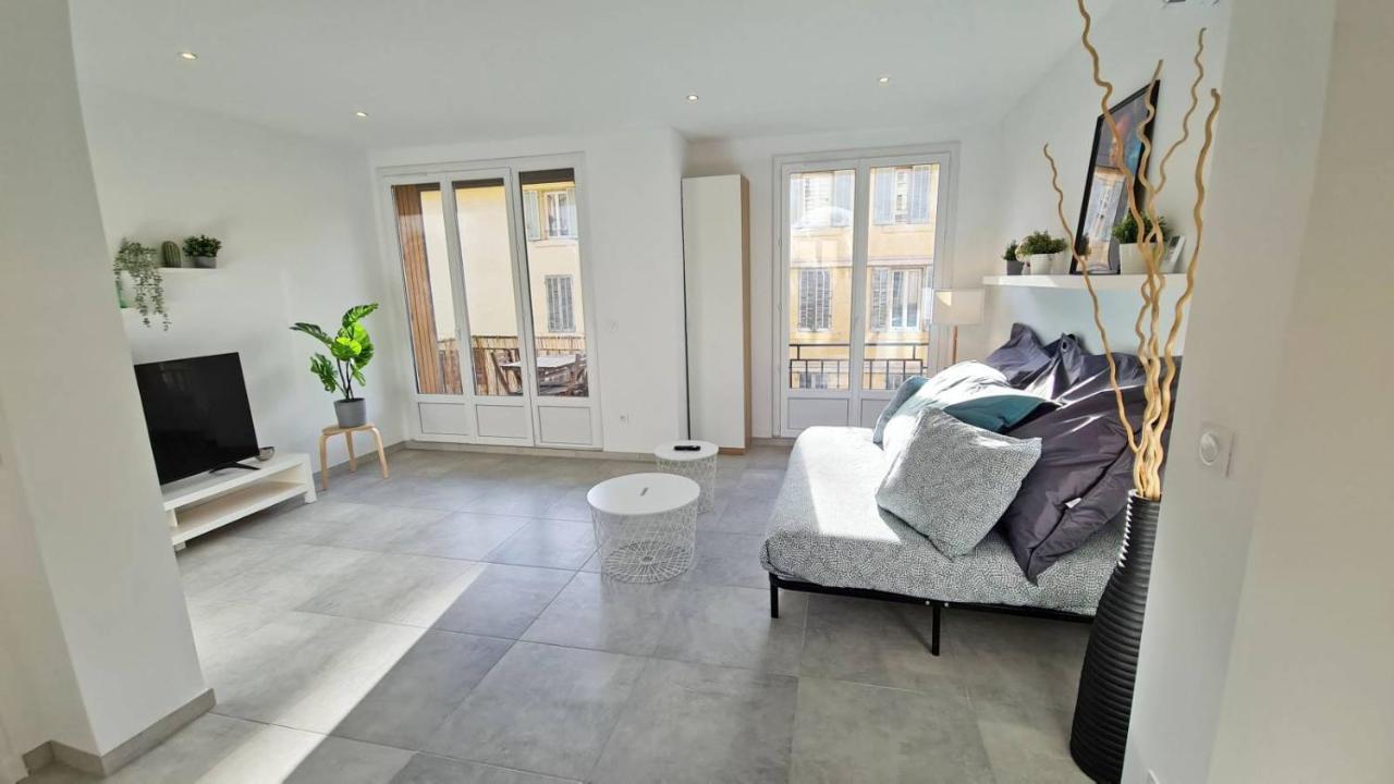 Maxbnb - T2 Balcon 50M2 - Climatise - Ouest - Tulon Zewnętrze zdjęcie