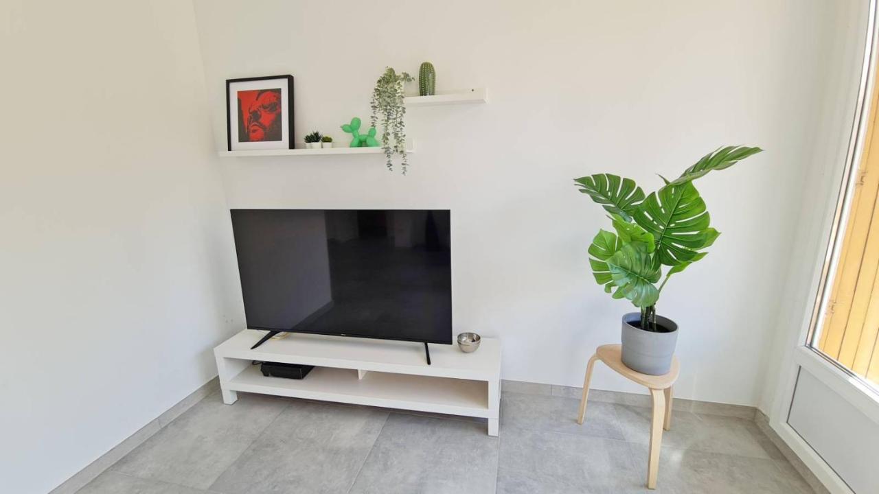 Maxbnb - T2 Balcon 50M2 - Climatise - Ouest - Tulon Zewnętrze zdjęcie